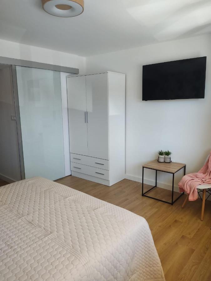 Apartamento Pequeno, Coqueto Y Centrico. Cedeira Eksteriør billede